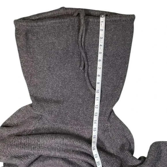 Eddie Bauer Sleepwear Women's Size Medium Cowl Neck Kangaroo Pockets Dark Gray - Picture 9 of 11